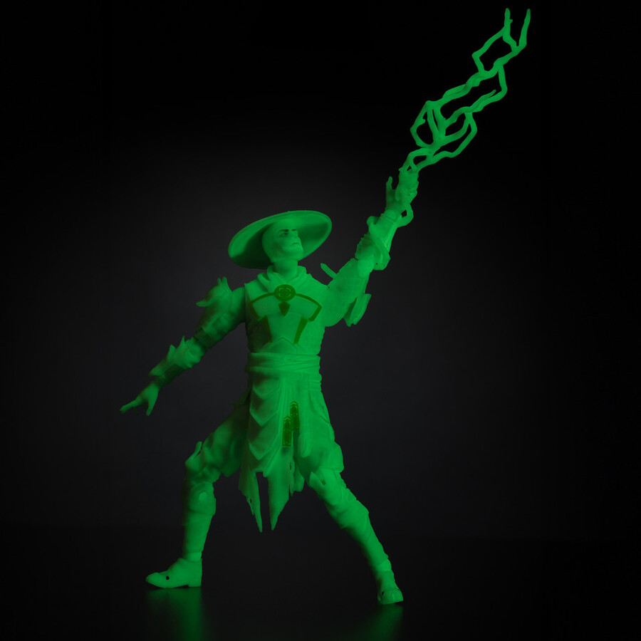 raiden mortal kombat glow in the dark edition gold label 7 figure